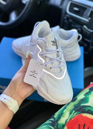 Кросівки жіночі adidas