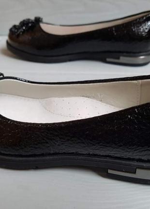 Лаковые туфли для девочки с супинатором цвета р.32-372 фото