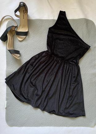 Маленькое черное платье, платье на одно плече, фактурное платье inside
