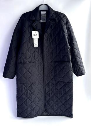 Стеганое, шикарное оверсайзное пальто японского бренда uniqlo в черном цвете!