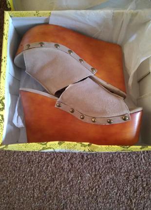 Модные сабо. израиль.