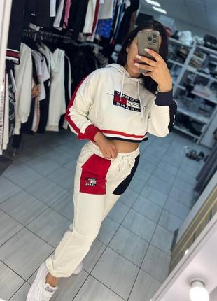 Женский костюм Tommy hilfiger