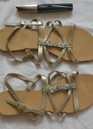 Oткрытые кожаные золотые сандалии от бренда tu❗2 фото