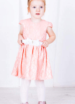 Святкова мереживна сукня для маленької красуні