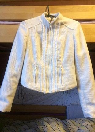 Нарядная курточка