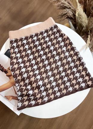 Тепла спідничка в «гусячу лапку»