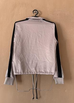 Спортивная куртка женская олимпийка размер xs s h&amp;m снизу стягивается роскошная под атлас легкая4 фото
