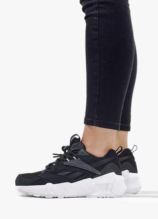 Aztrek double mix laces 2025