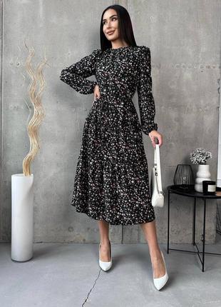 Жіноча розкішна легка літня довга максі чорна сукня з квітковим принтом та довгим рукавом