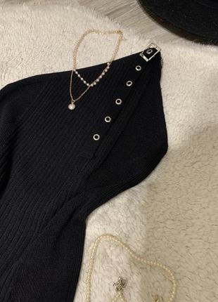 Zara черное платье в рубчик платья мини асимметричное с разрезом на ноге4 фото