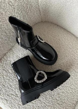 Новые ботинки zara