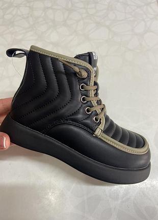 Крутезні демісезонні черевички