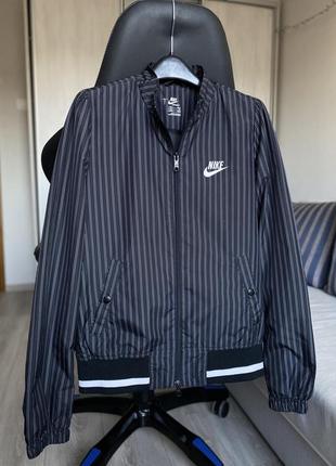Куртка ветровка clothes nike sportswear
