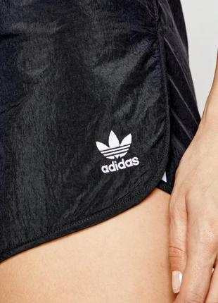 Смортивные шорты с вышитым лого ✨ adidas ✨ шорти adidas adicolor classics 3-stripes shorts black5 фото