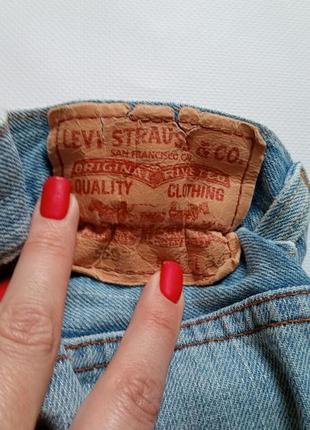 Крутые женские джинсы мом от levi's 🐦10 фото