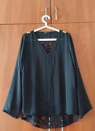 Чёрная блузка с прозрачной вставкой на спине2 фото