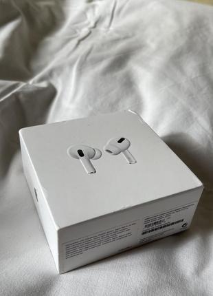 Оригінальна коробка від apple airpods pro