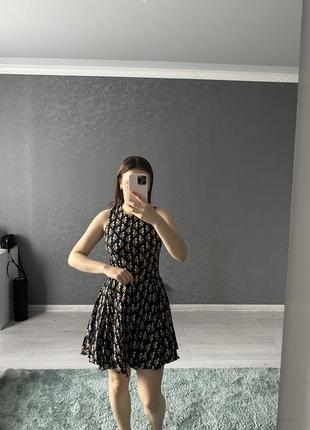 Платье с принтом1 фото