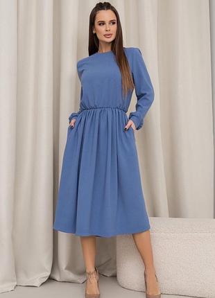Платье миди на длинном рукаве