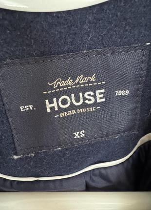 Короткое двубортное синее пальто house4 фото
