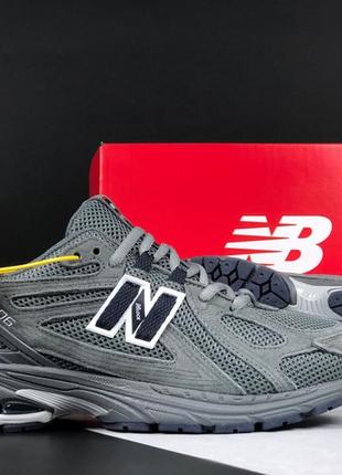 Чоловічі кросівки new balance 1906r замшеві сіточка сірі3 фото