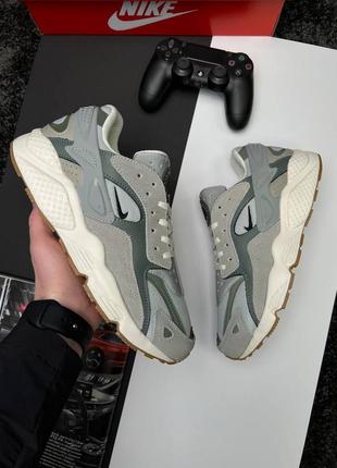 Nike air huarache runner gray olive - кроссовки мужские серые замша