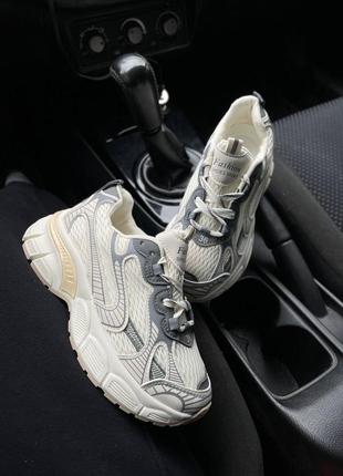 Крутезні кросівки з еко шкіри