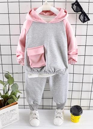 Нежный спортивный костюм с ушками на девочку