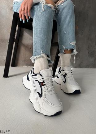 Удобные кроссовки на каждый день женские 11437 белый+темно-синий экокожа+обувной текстиль4 фото