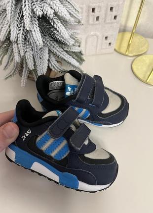 Кроссовки adidas2 фото