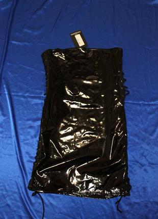 Лаковое платье плаття выниловое латексное глянцевое на шнуровке по бокам открытое без...