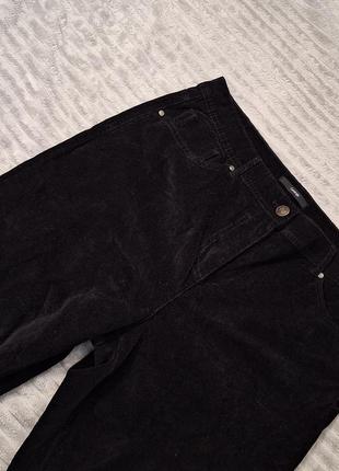Вельветовые мом джинсы черного цвета