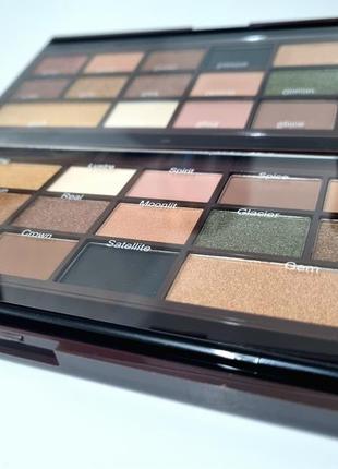Палетка теней для век i heart revolution eyeshadow palette, 24k gold