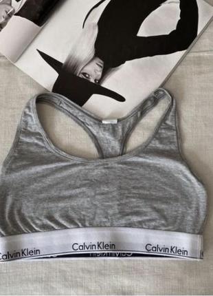 Calvin klein крутой серый топ1 фото