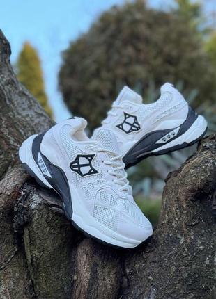 Кроссовки женские белые с сеткой