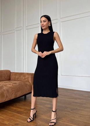 Невероятное трикотажное платье