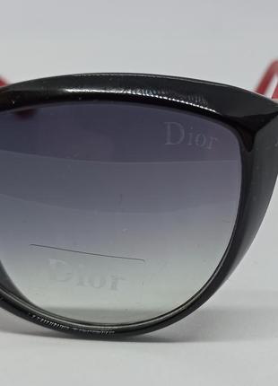 Очки в стиле christian dior женские солнцезащитные серый градиент в черной оправе дужки красные8 фото