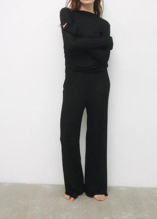Стрейчевые легкие брюки для сна и отдыха большого размера черного цвета выполнены из мягкого трика7 фото