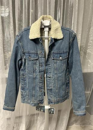 Джинсова куртка утеплена