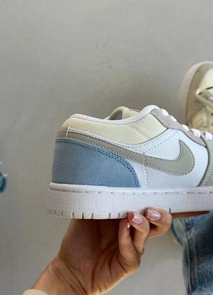 Гарні жіночі та чоловічі кросівки nike air jordan 1 retro low paris сірі з блакитним7 фото