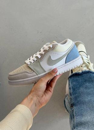 Гарні жіночі та чоловічі кросівки nike air jordan 1 retro low paris сірі з блакитним3 фото