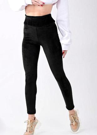 Актуальные черные женские штаны с высокой посадкой батальные женские штаны батал велюровые штаны на резинке1 фото