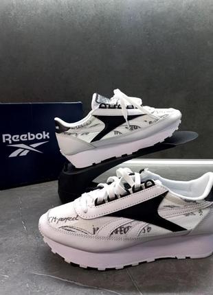 Розпродаж!!! оригінал жіночі кросівки reebok az princces