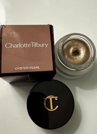 Кремовые тени charlotte tilbury eyes to mesmerise oyster pearl1 фото