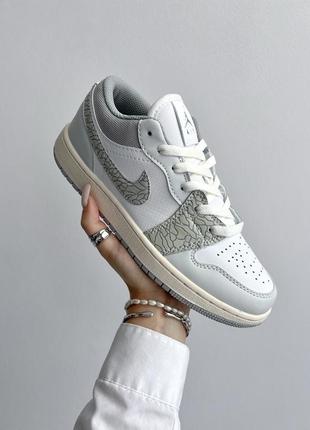 Прекрасные женские кроссовки Повязка jordan Hornets headband low elephant print серые с белым9 фото