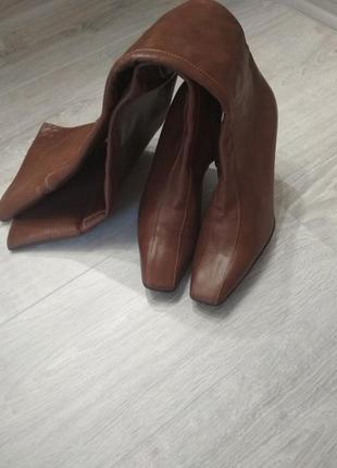 Шикарные итальянские сапоги ботфорты коричневые с квадратным мысом носком3 фото