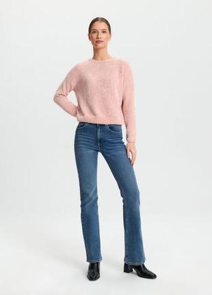 Мягкий розовый свитер2 фото