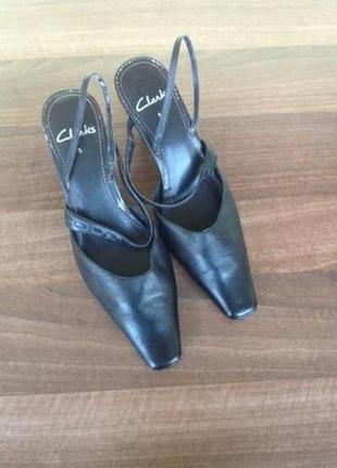 Босоножки из натуральной кожи clarks 5 размер3 фото