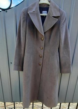 Женское пальто armani collezioni.8 фото