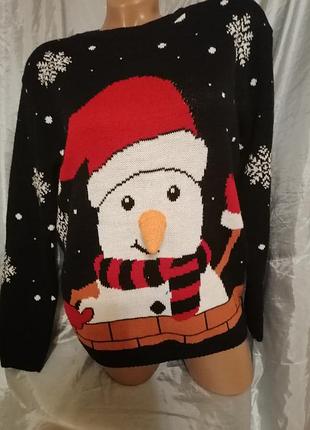 Свитер с принтом. б/у.